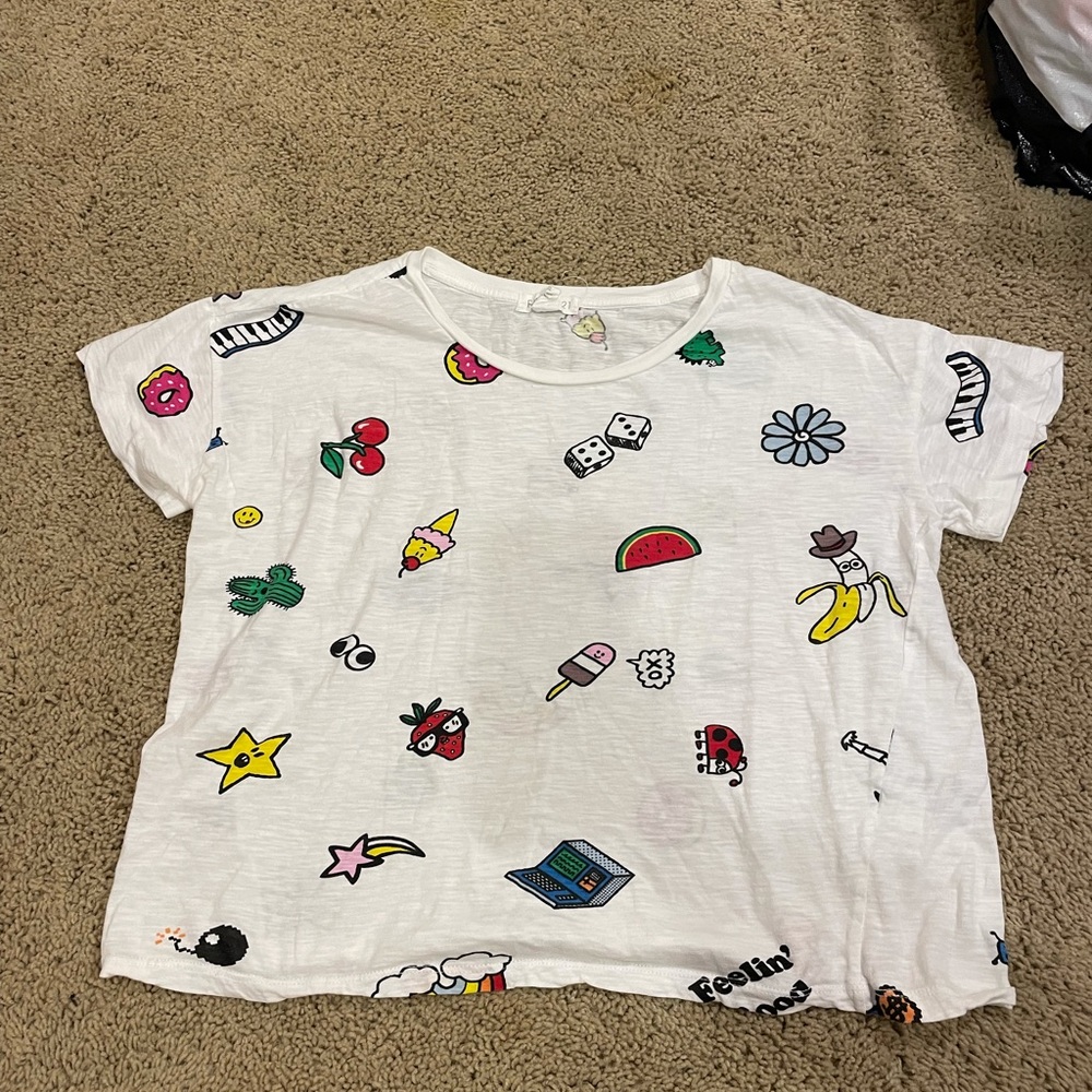 White short sleeve shirt with fun colorful designs